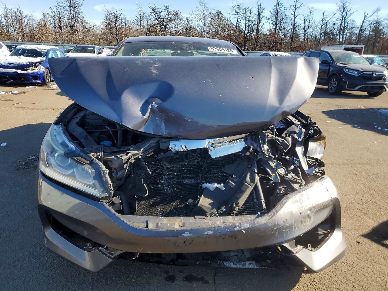 2016 HONDA ACCORD LX photo 5