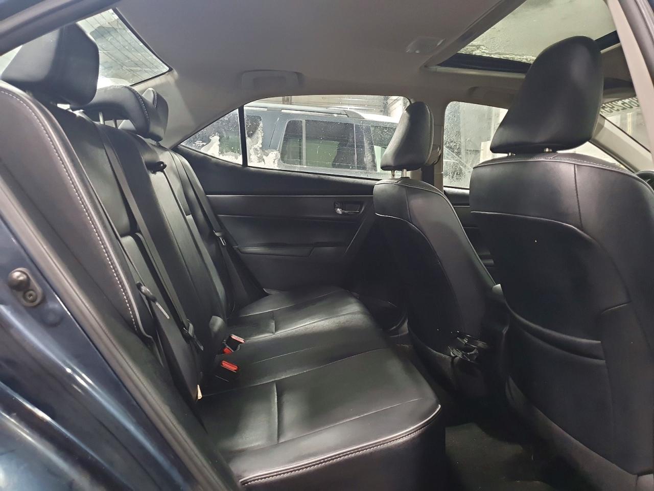 2017 TOYOTA COROLLA L photo 10