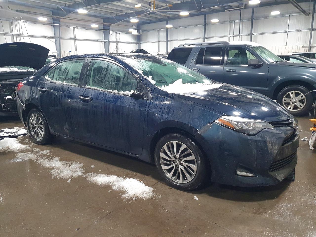 2017 TOYOTA COROLLA L photo 4