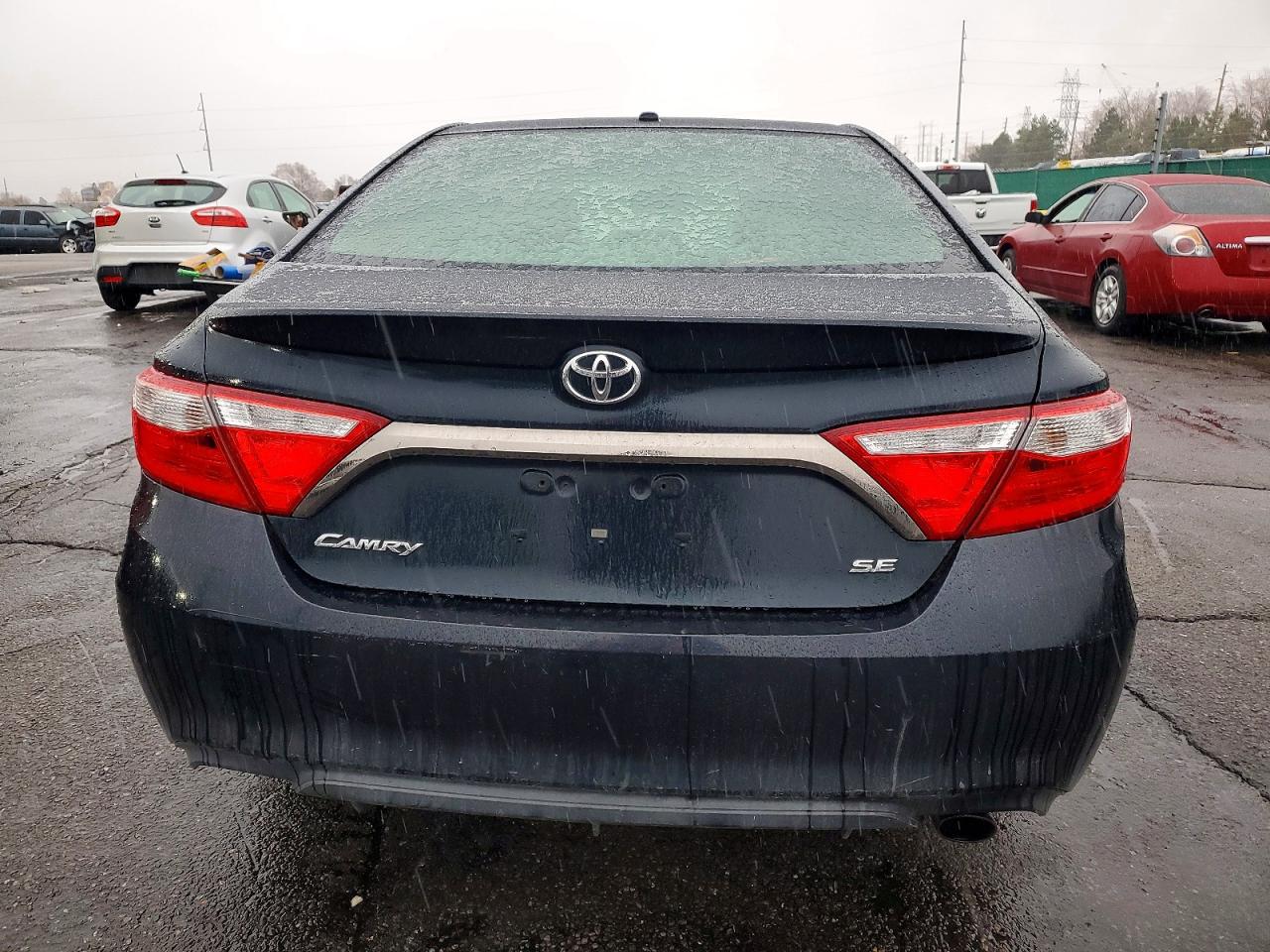 2015 TOYOTA CAMRY LE photo 6