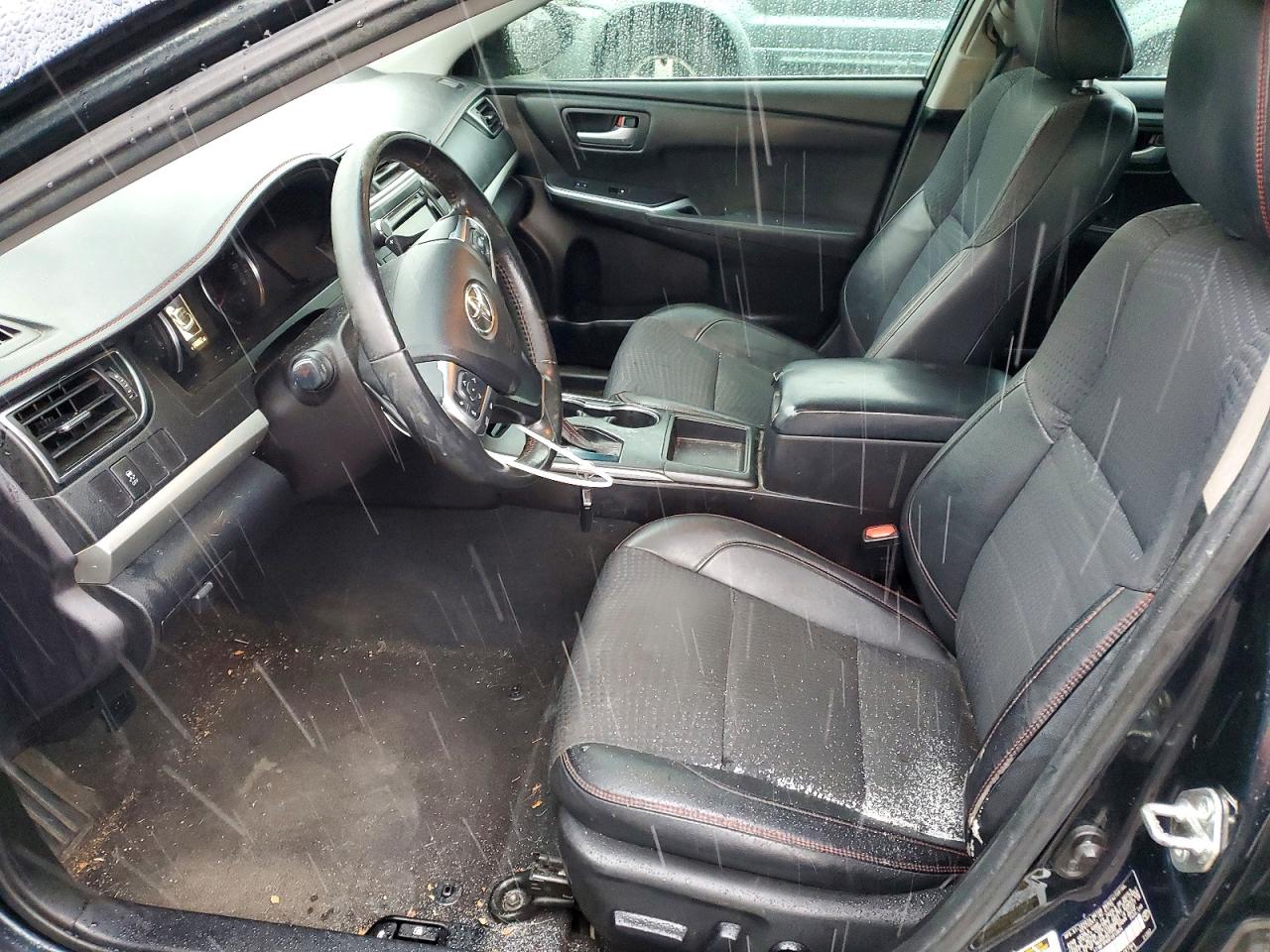 2015 TOYOTA CAMRY LE photo 7