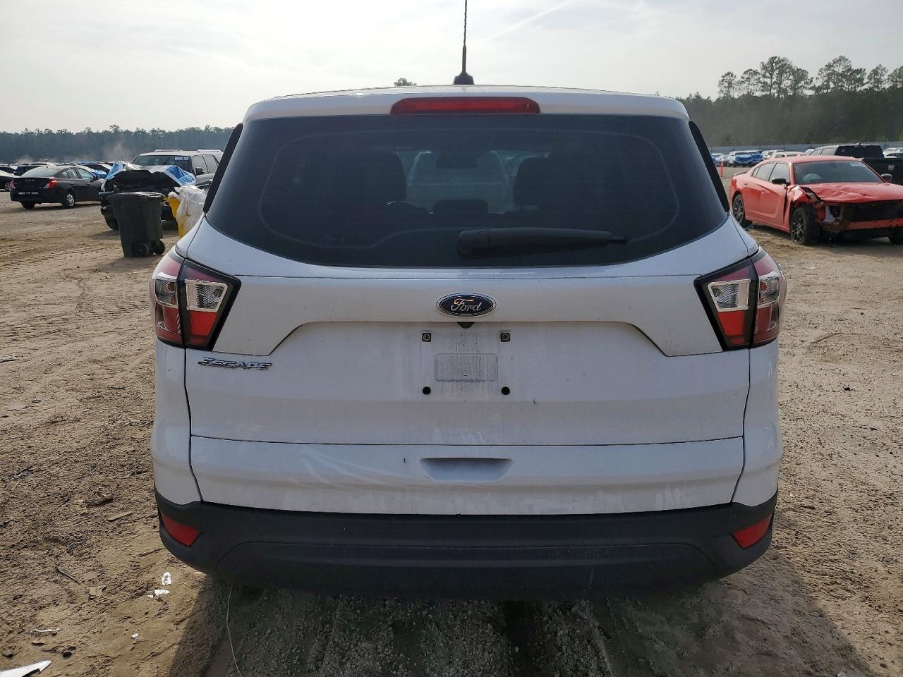 2017 FORD ESCAPE S photo 6