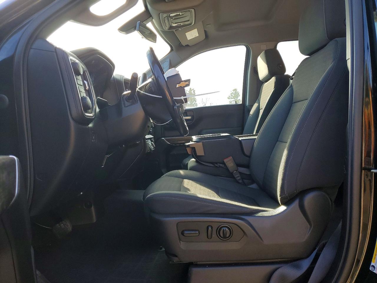 2021 CHEVROLET SILVERADO K1500 LT photo 7