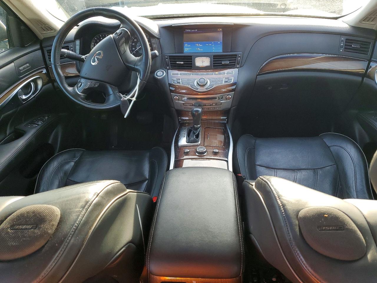 2015 INFINITI Q70L 3.7 photo 8