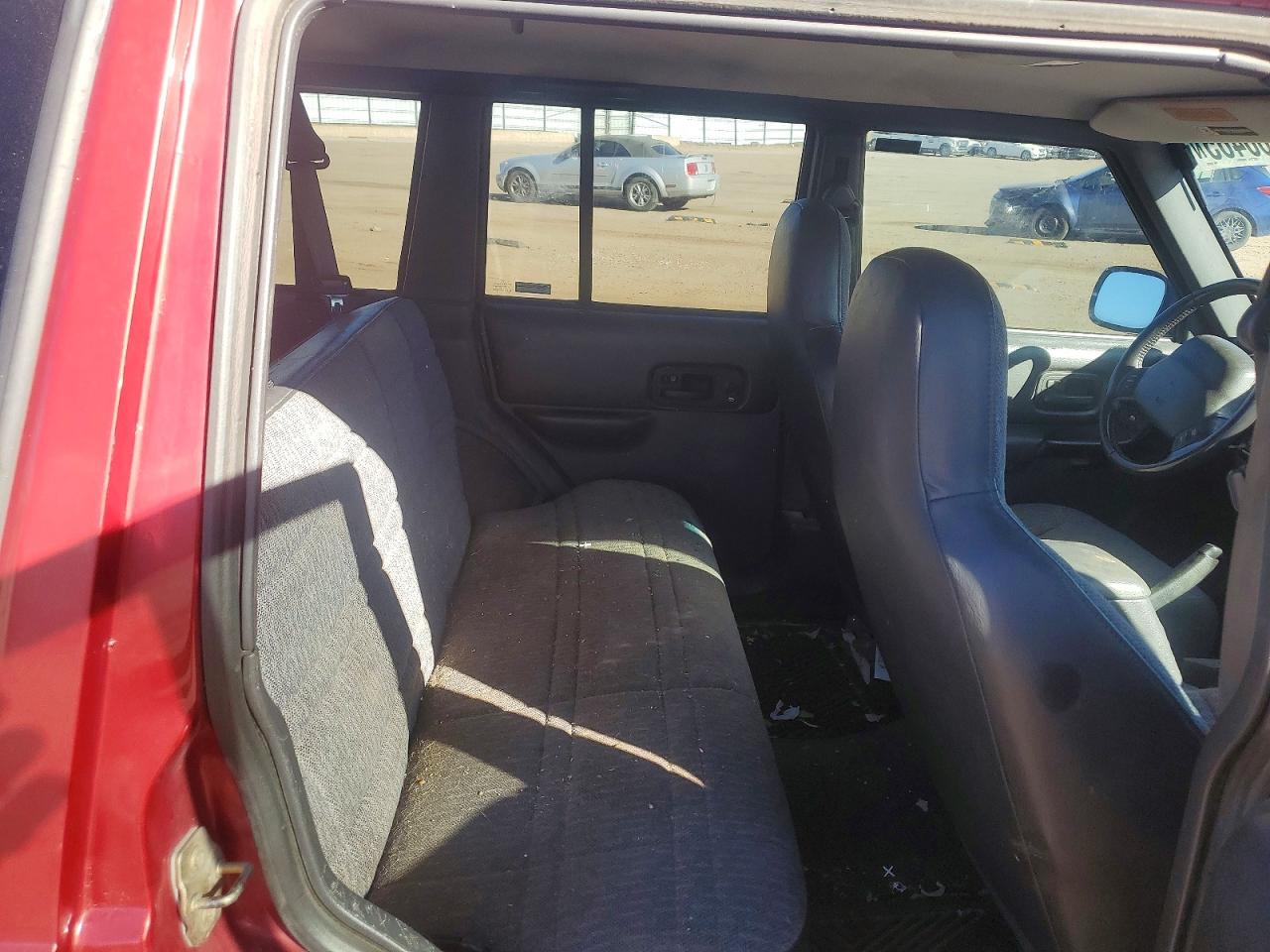 1999 JEEP CHEROKEE SPORT photo 11