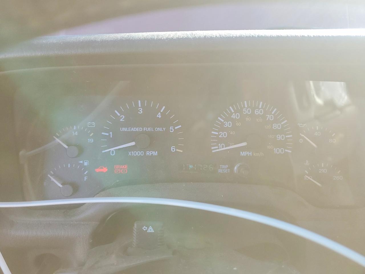 1999 JEEP CHEROKEE SPORT photo 9