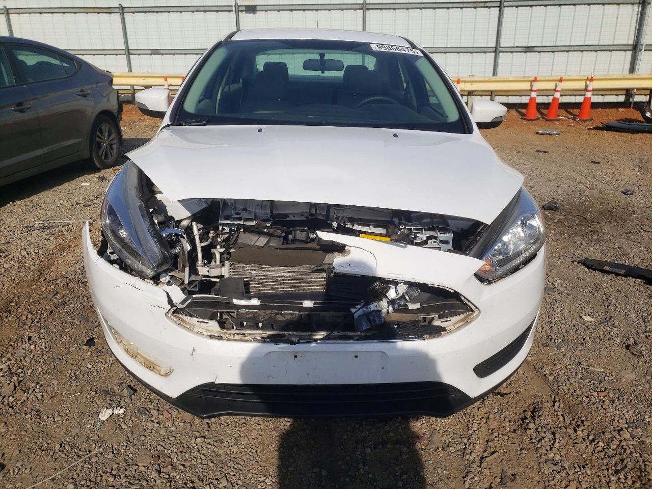 2015 FORD FOCUS SE photo 5