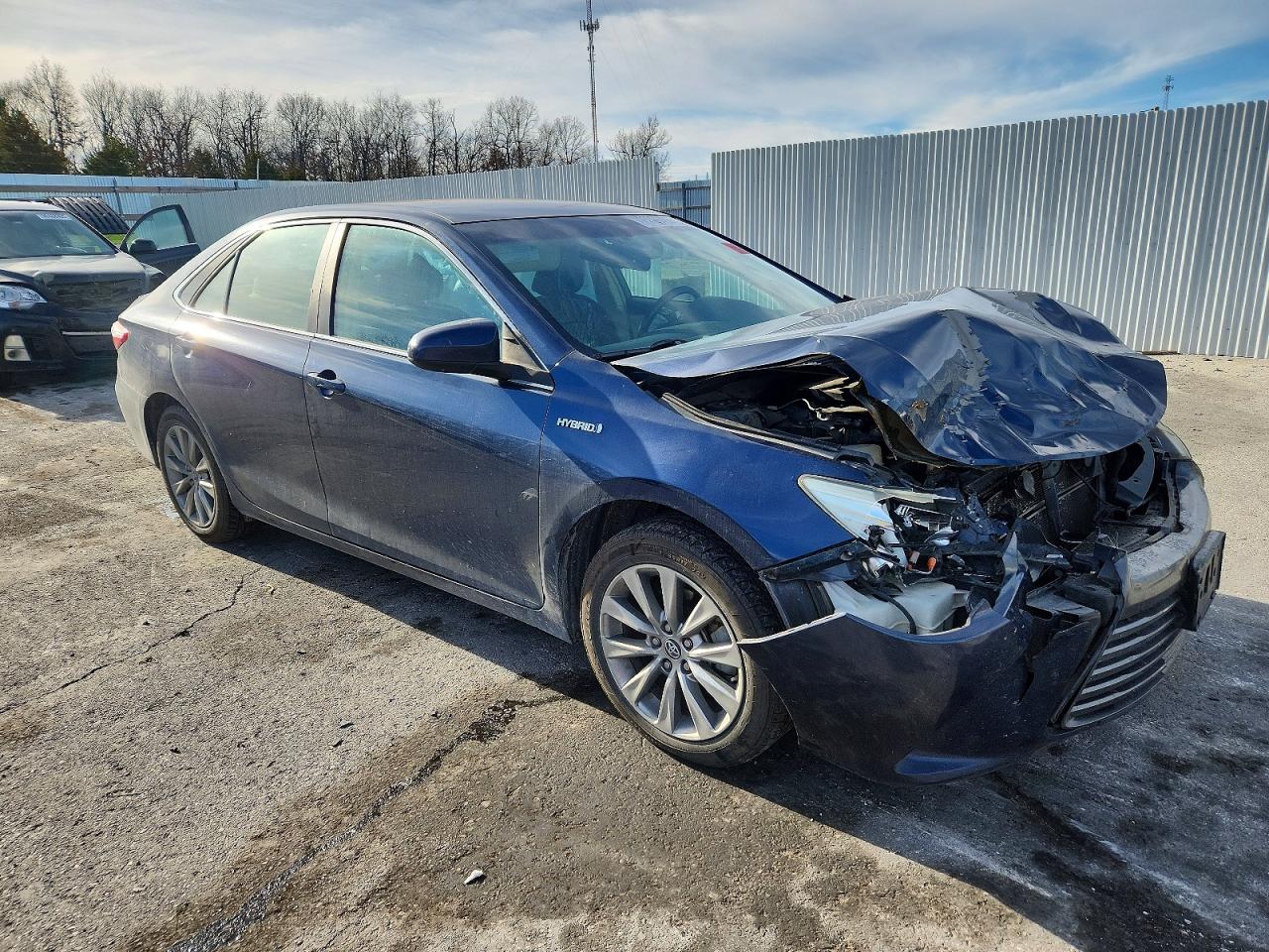 2015 TOYOTA CAMRY HYBRID photo 4