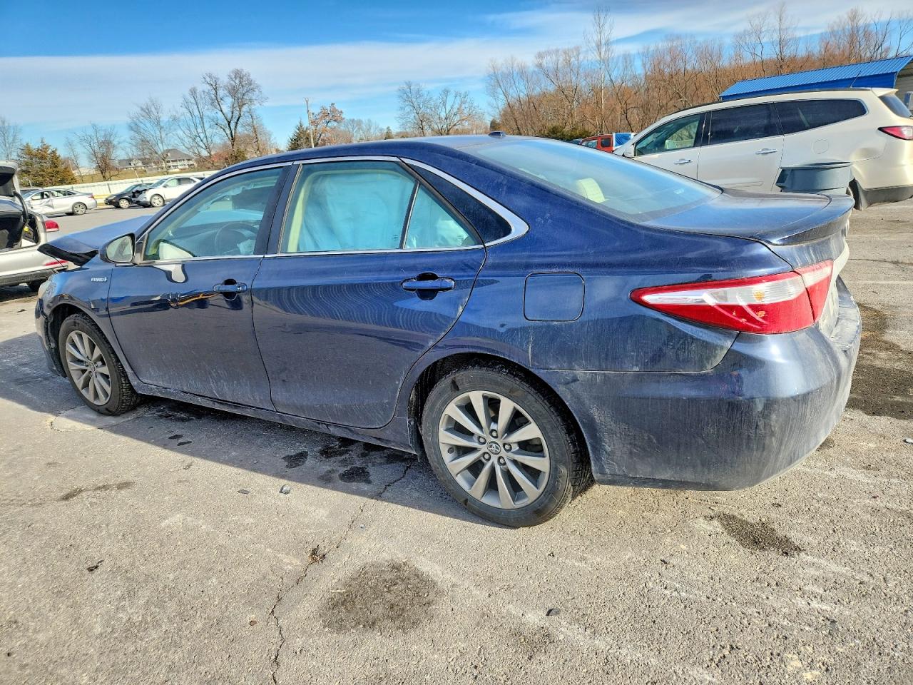 2015 TOYOTA CAMRY HYBRID photo 2