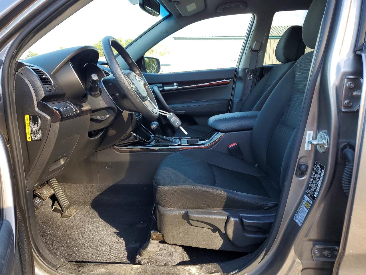 2015 KIA SORENTO LX photo 7