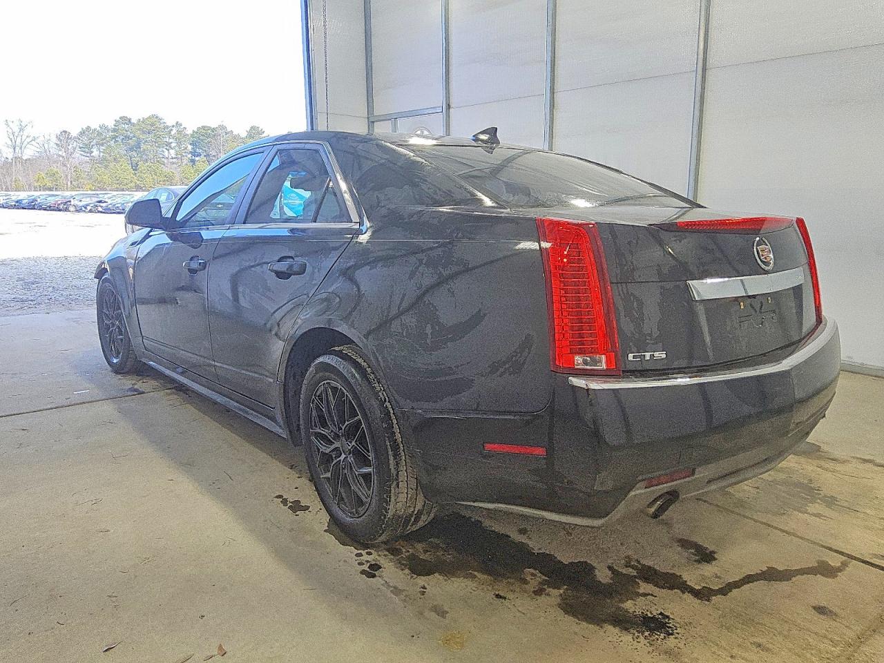 2011 CADILLAC CTS LUXURY COLLECTION photo 2