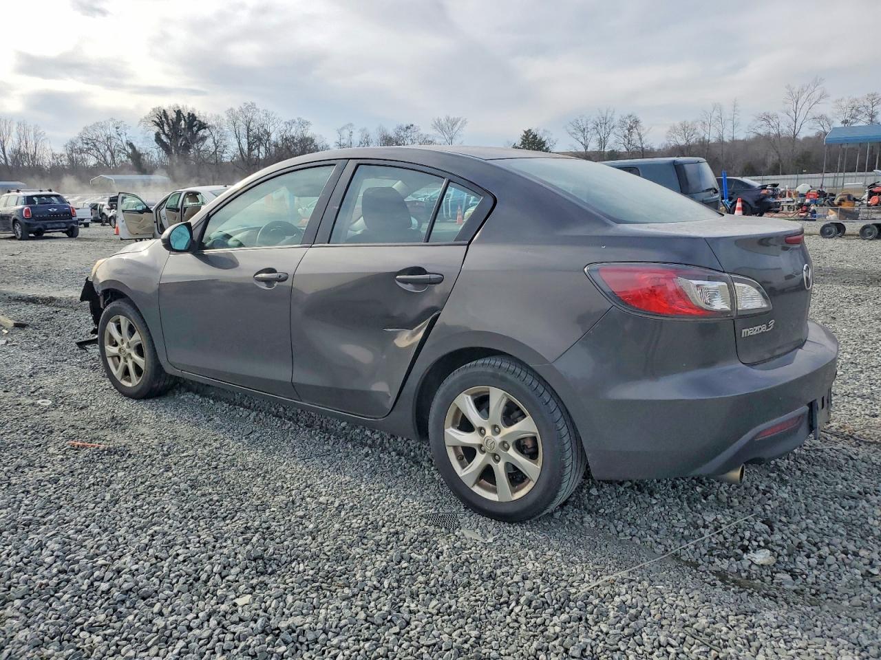 2010 MAZDA 3 I photo 2