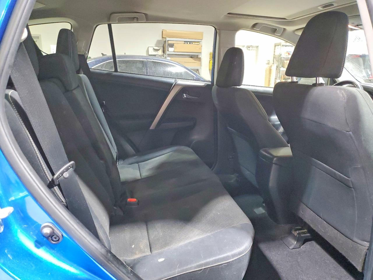 2018 TOYOTA RAV4 XLE photo 21