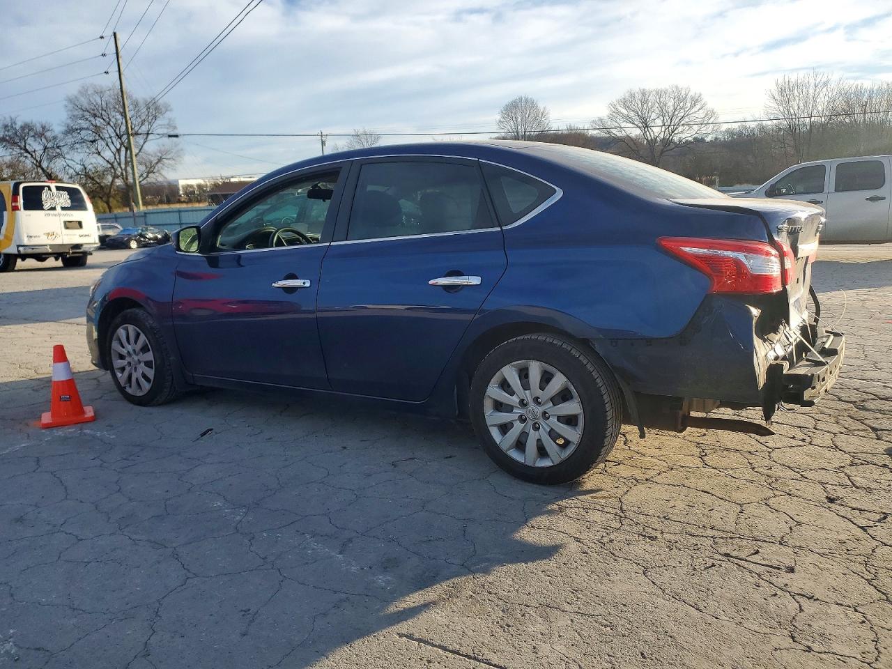 2019 NISSAN SENTRA S photo 2
