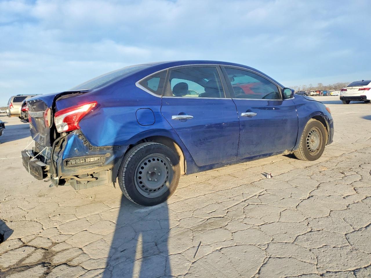 2019 NISSAN SENTRA S photo 3