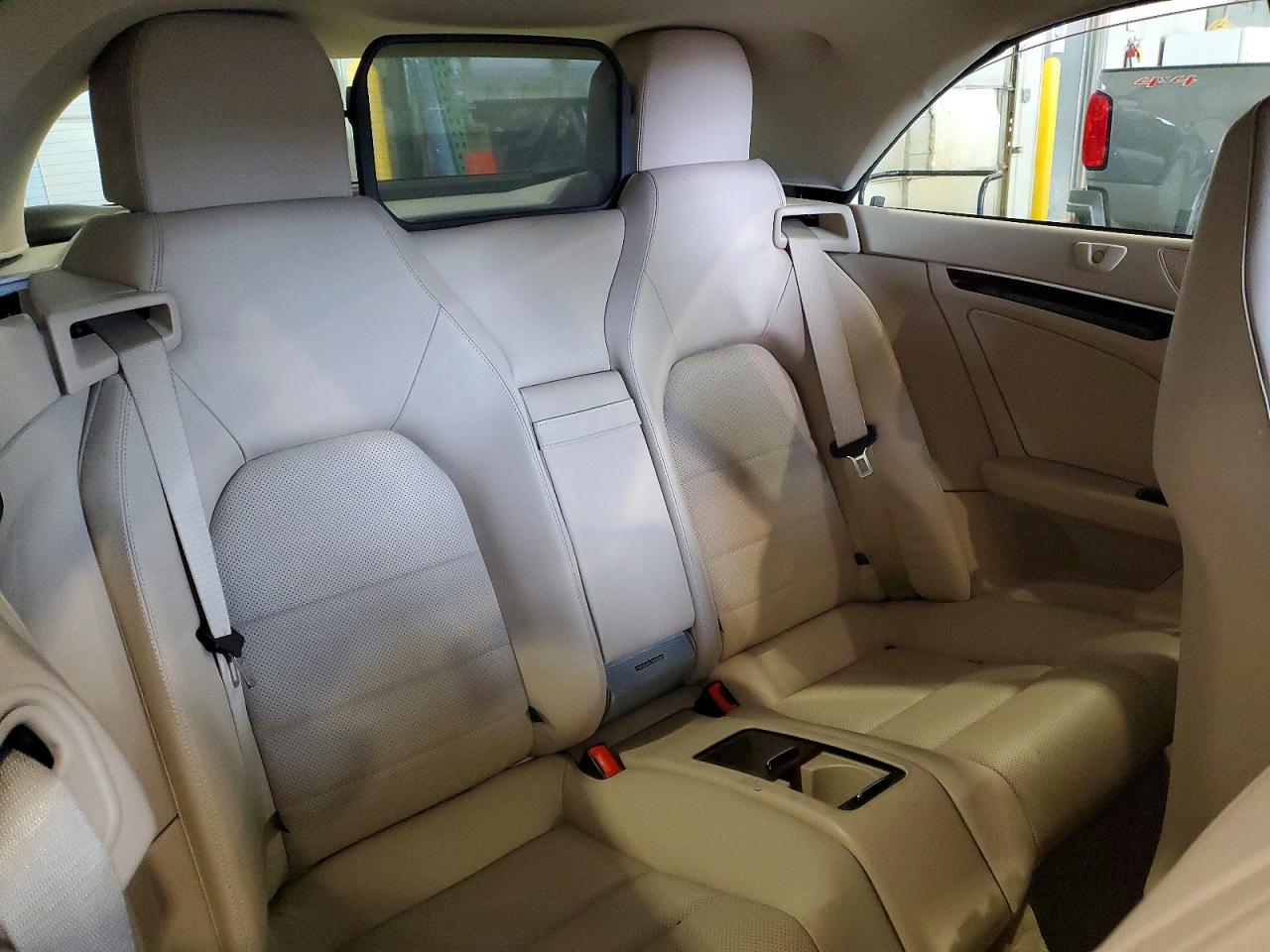 2014 MERCEDES-BENZ E 350 photo 19