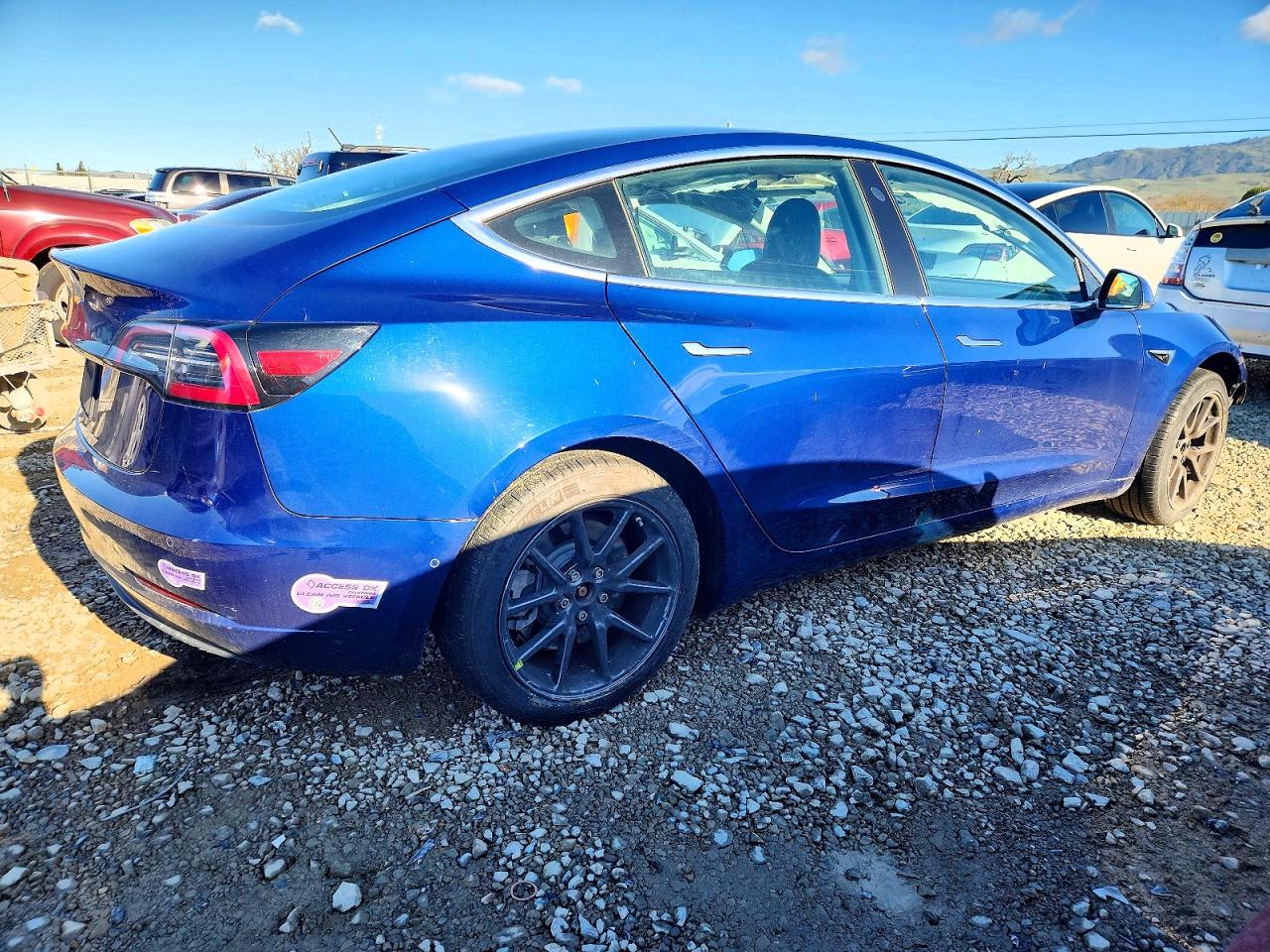 2019 TESLA MODEL 3 photo 3
