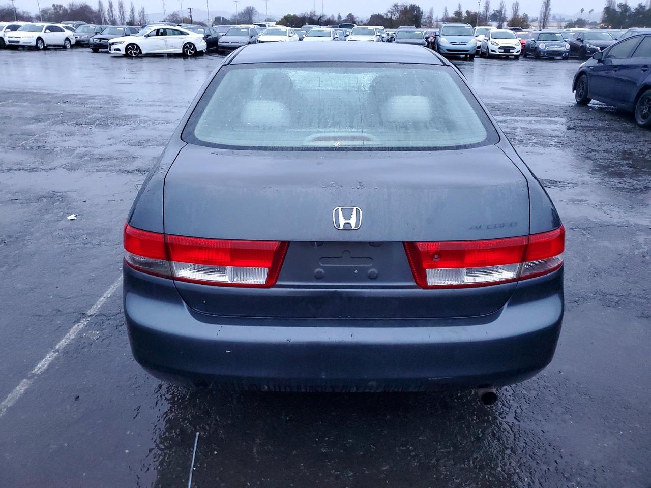 2004 HONDA ACCORD LX photo 6