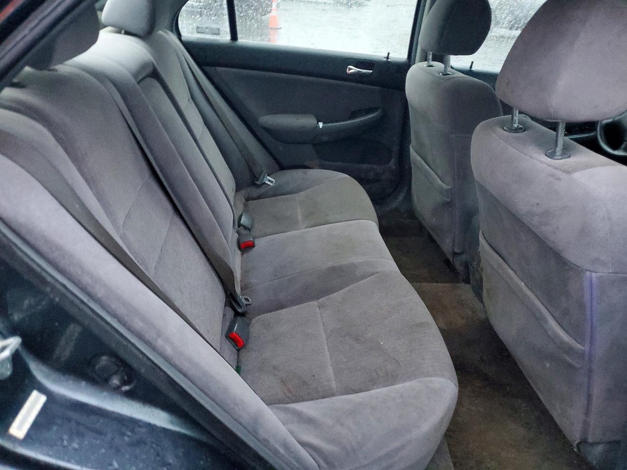2004 HONDA ACCORD LX photo 10