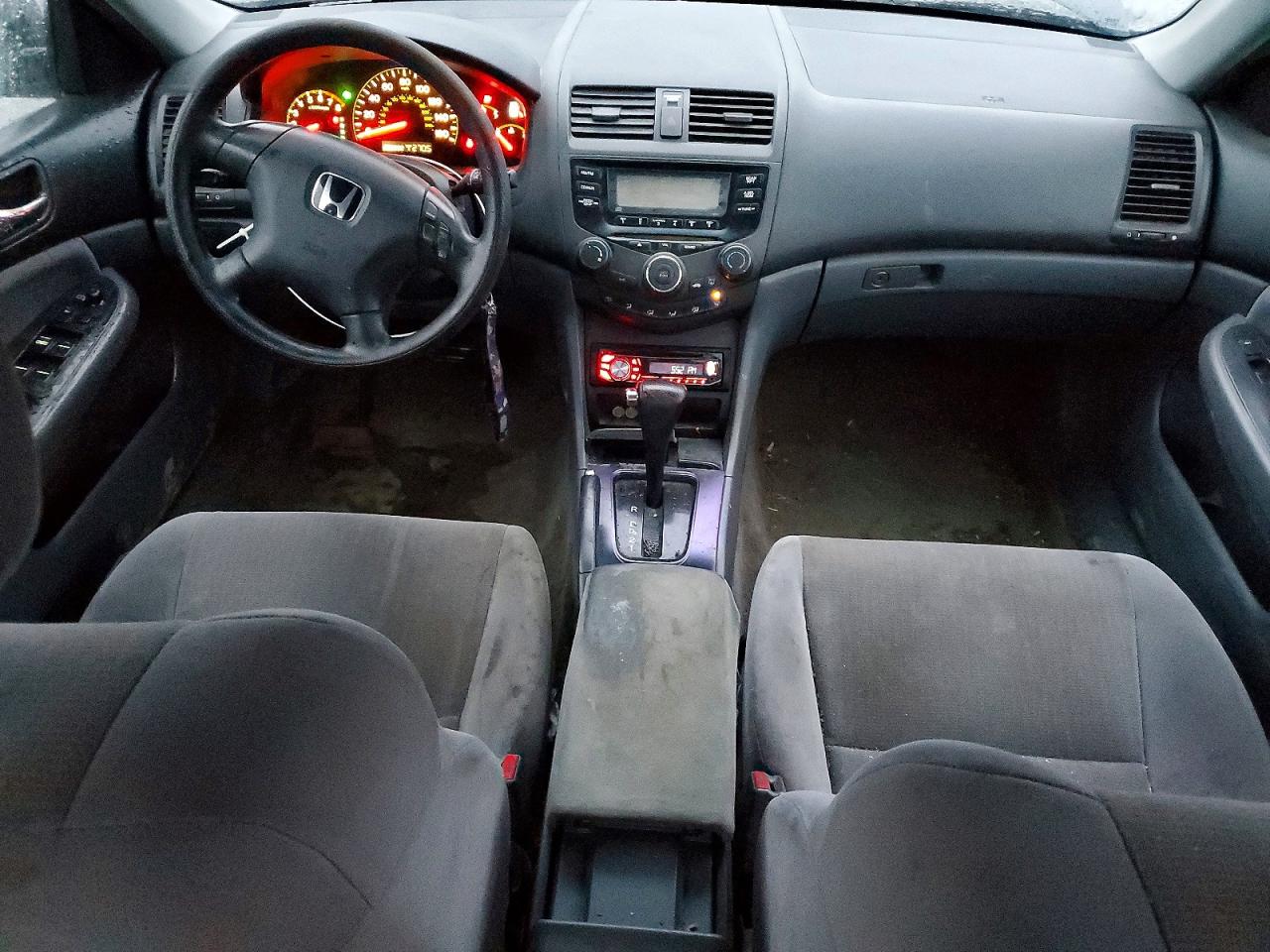 2004 HONDA ACCORD LX photo 8