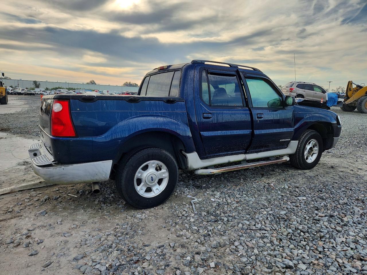 2002 FORD EXPLORER SPORT TRAC photo 3
