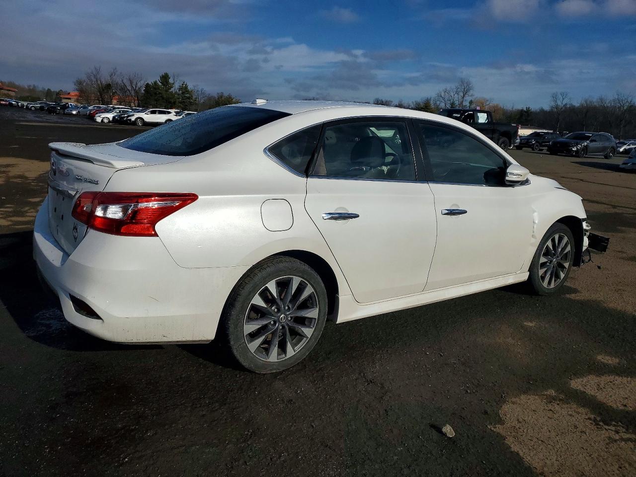 2017 NISSAN SENTRA SR TURBO photo 3