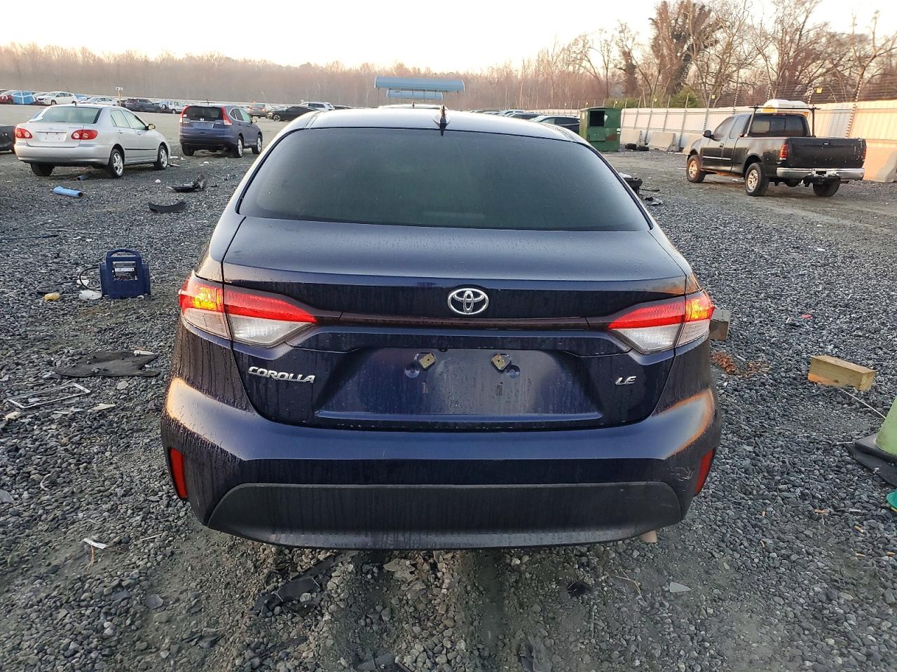 2023 TOYOTA COROLLA LE photo 6