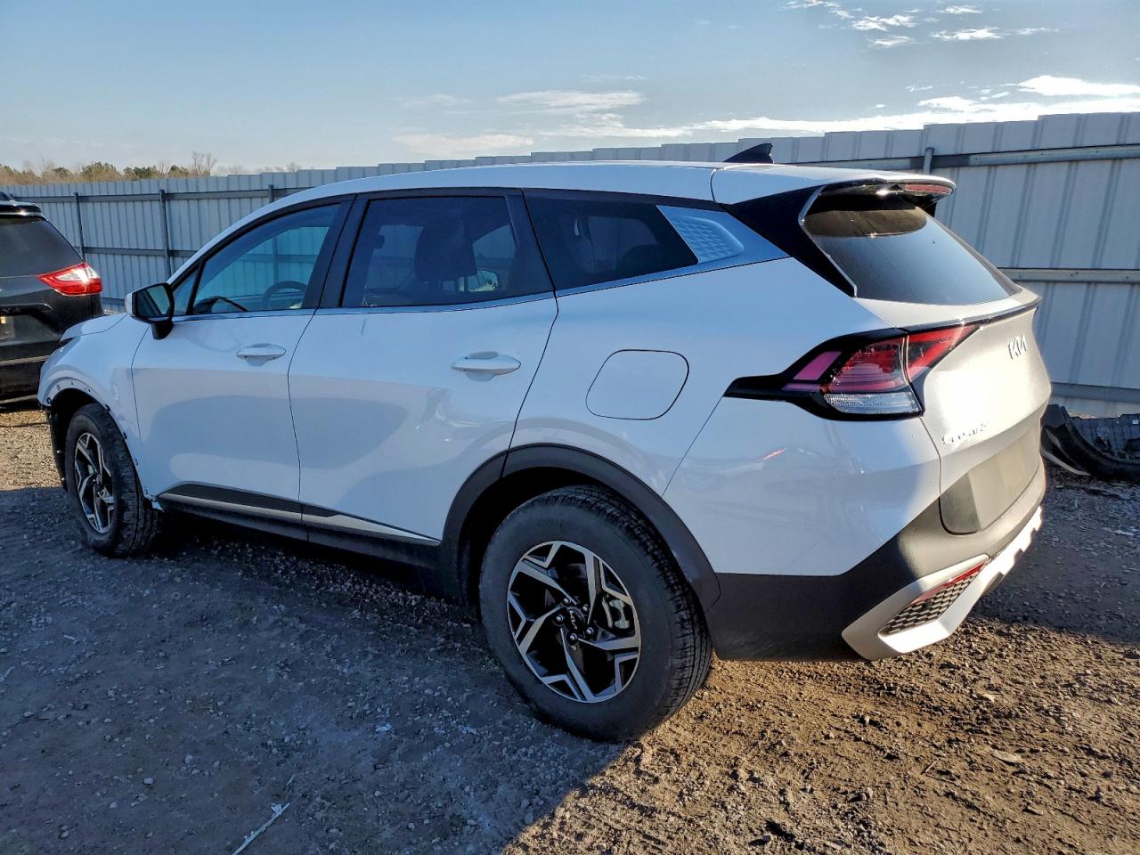 2025 KIA SPORTAGE LX photo 2