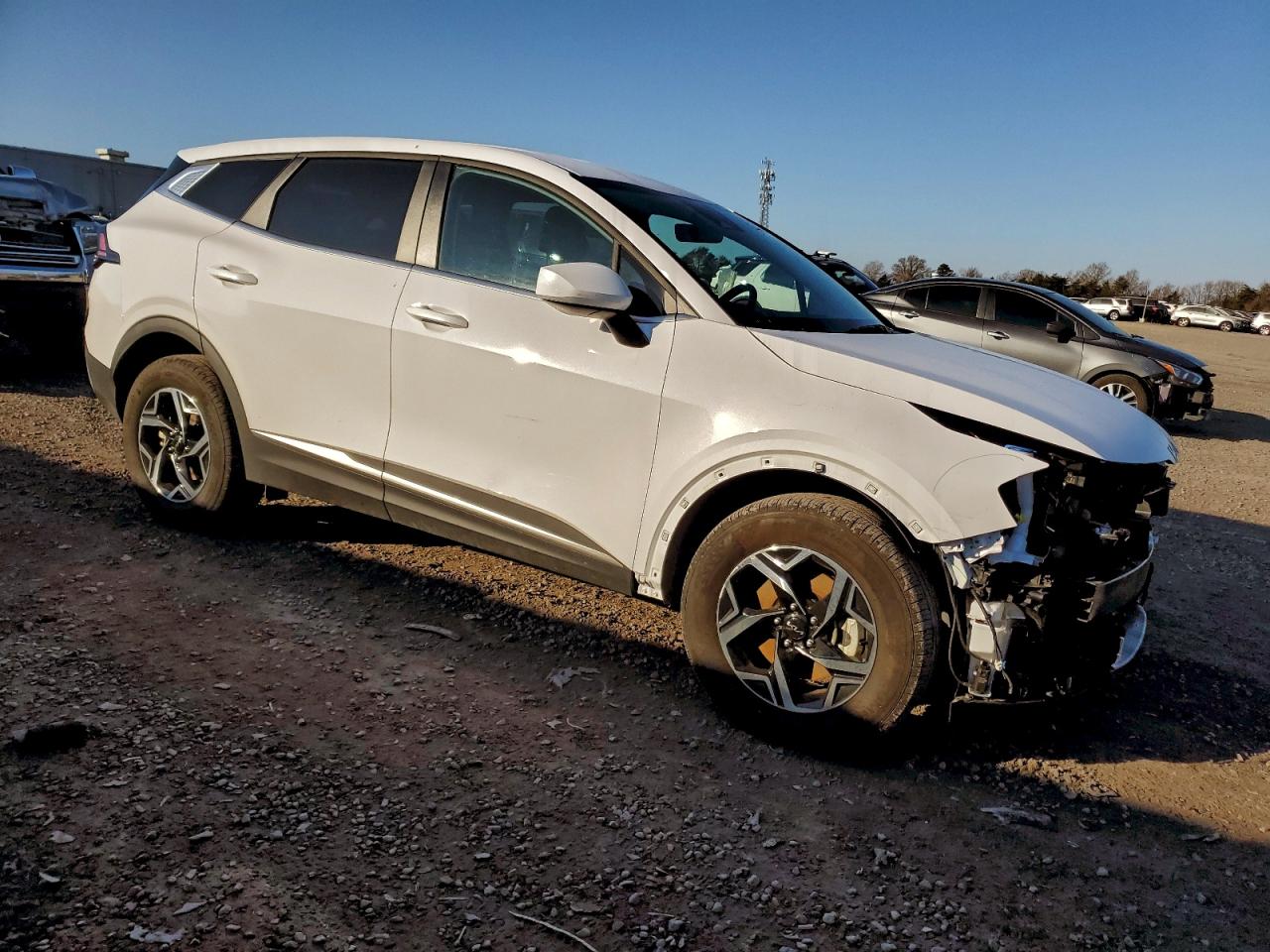 2025 KIA SPORTAGE LX photo 4