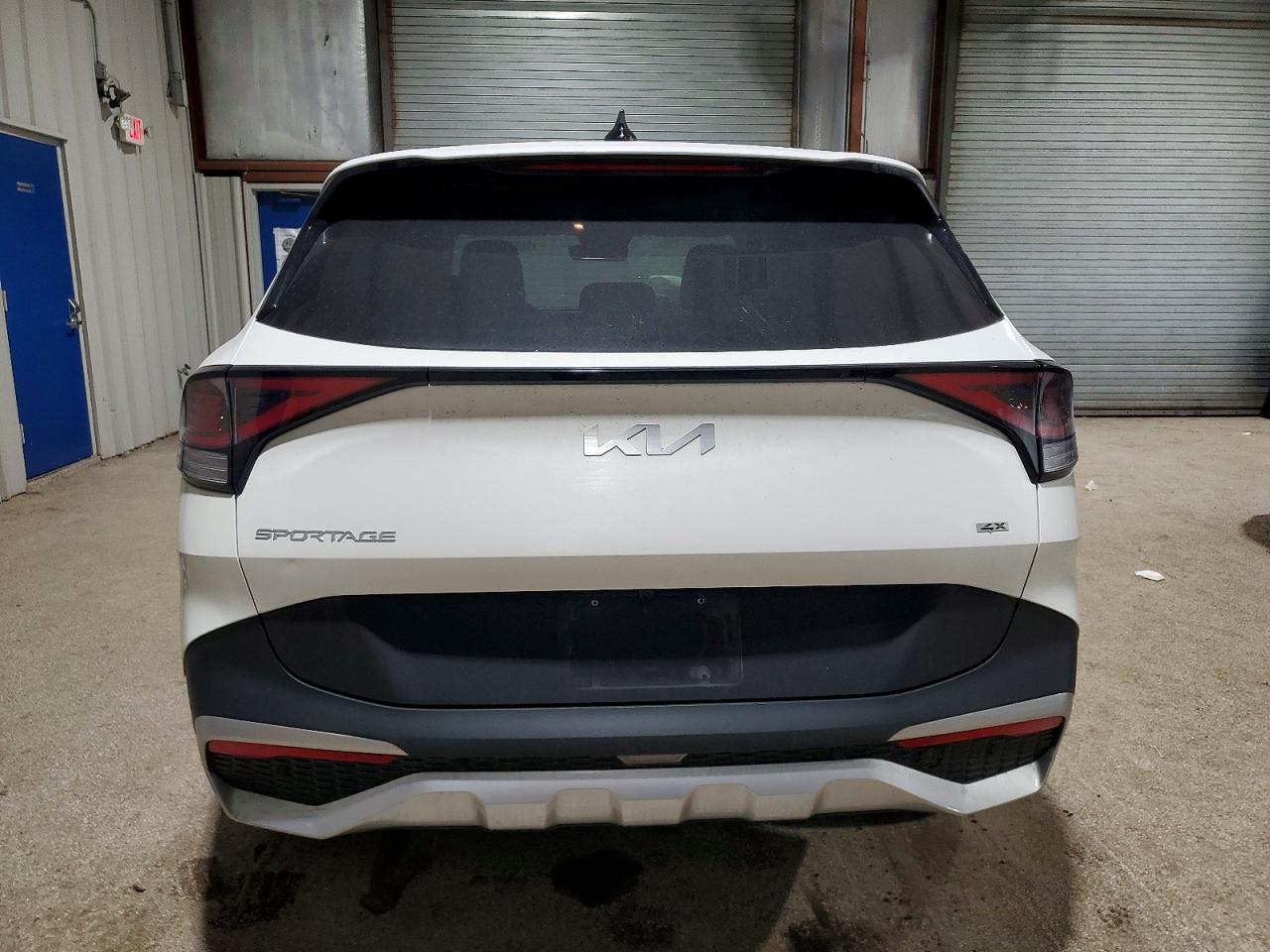 2025 KIA SPORTAGE LX photo 11