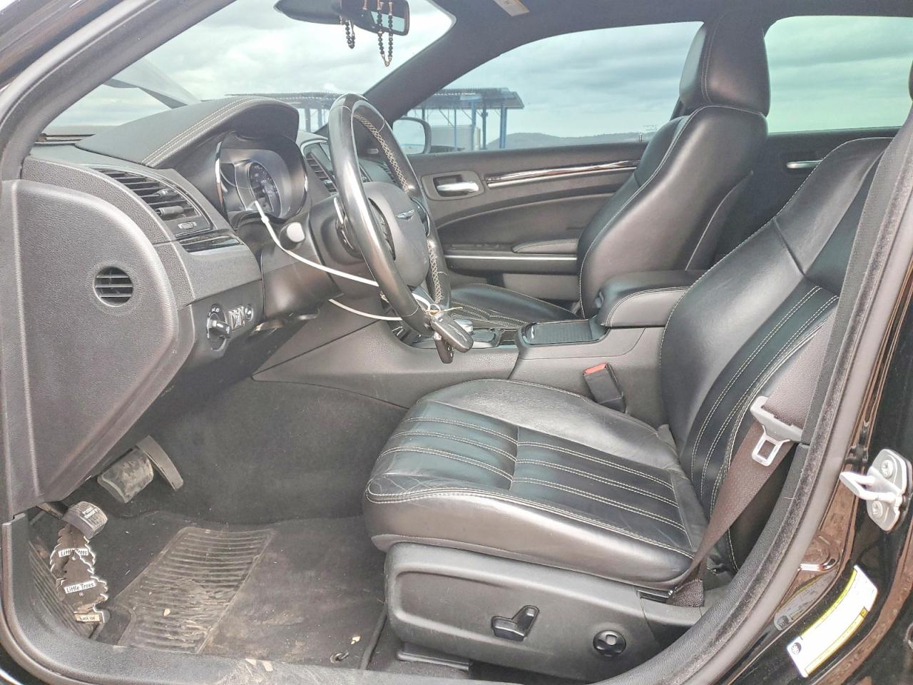2020 CHRYSLER 300 S photo 7