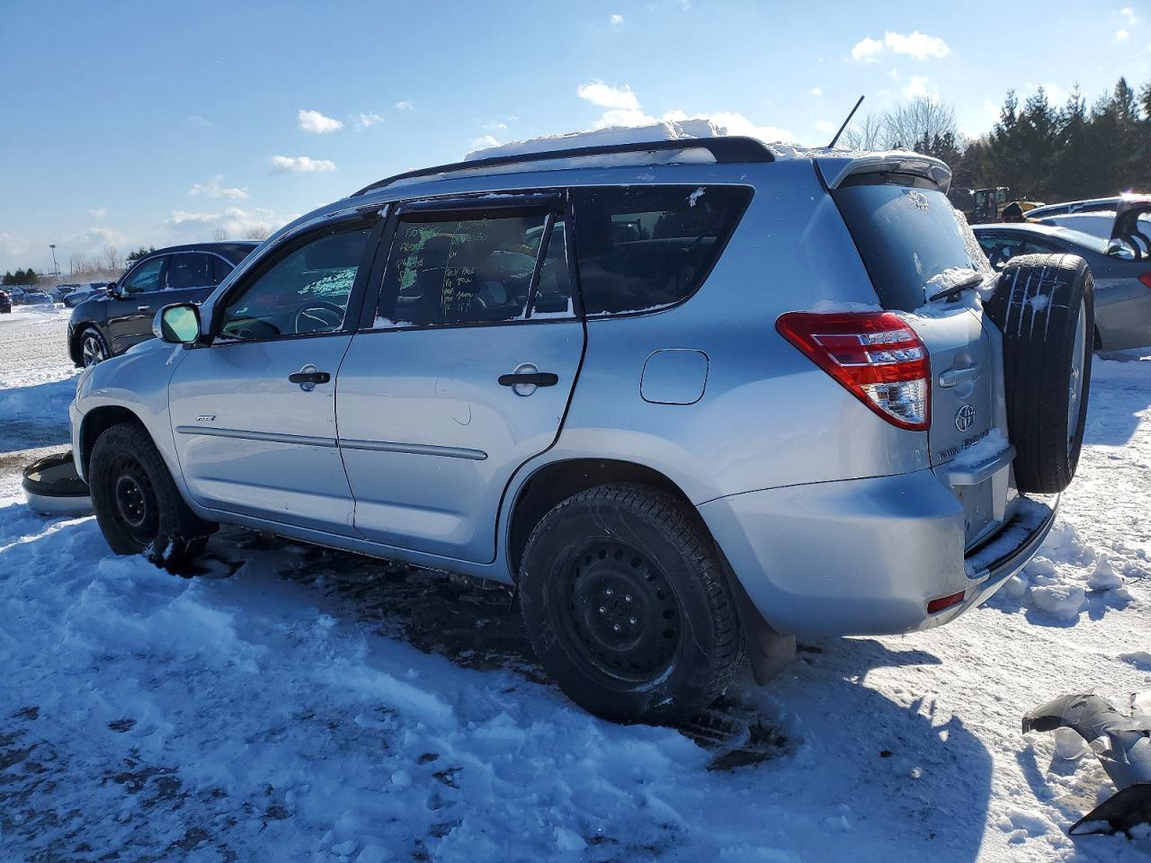 2010 TOYOTA RAV4 photo 2