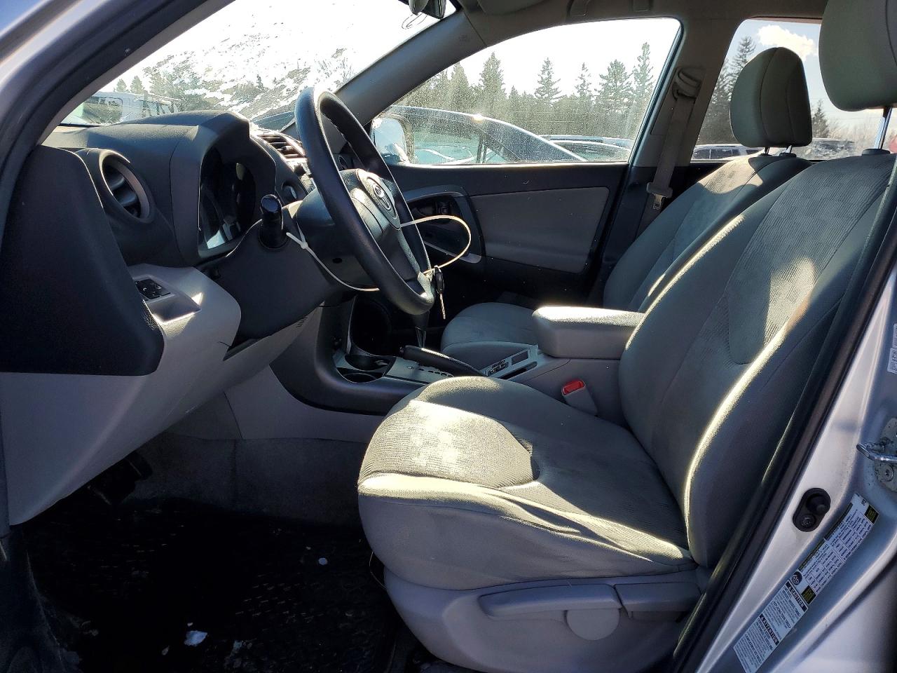 2010 TOYOTA RAV4 photo 7
