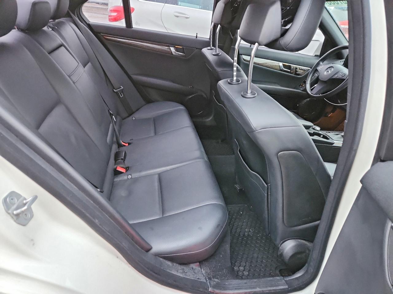 2011 MERCEDES-BENZ C 300 4MATIC photo 10