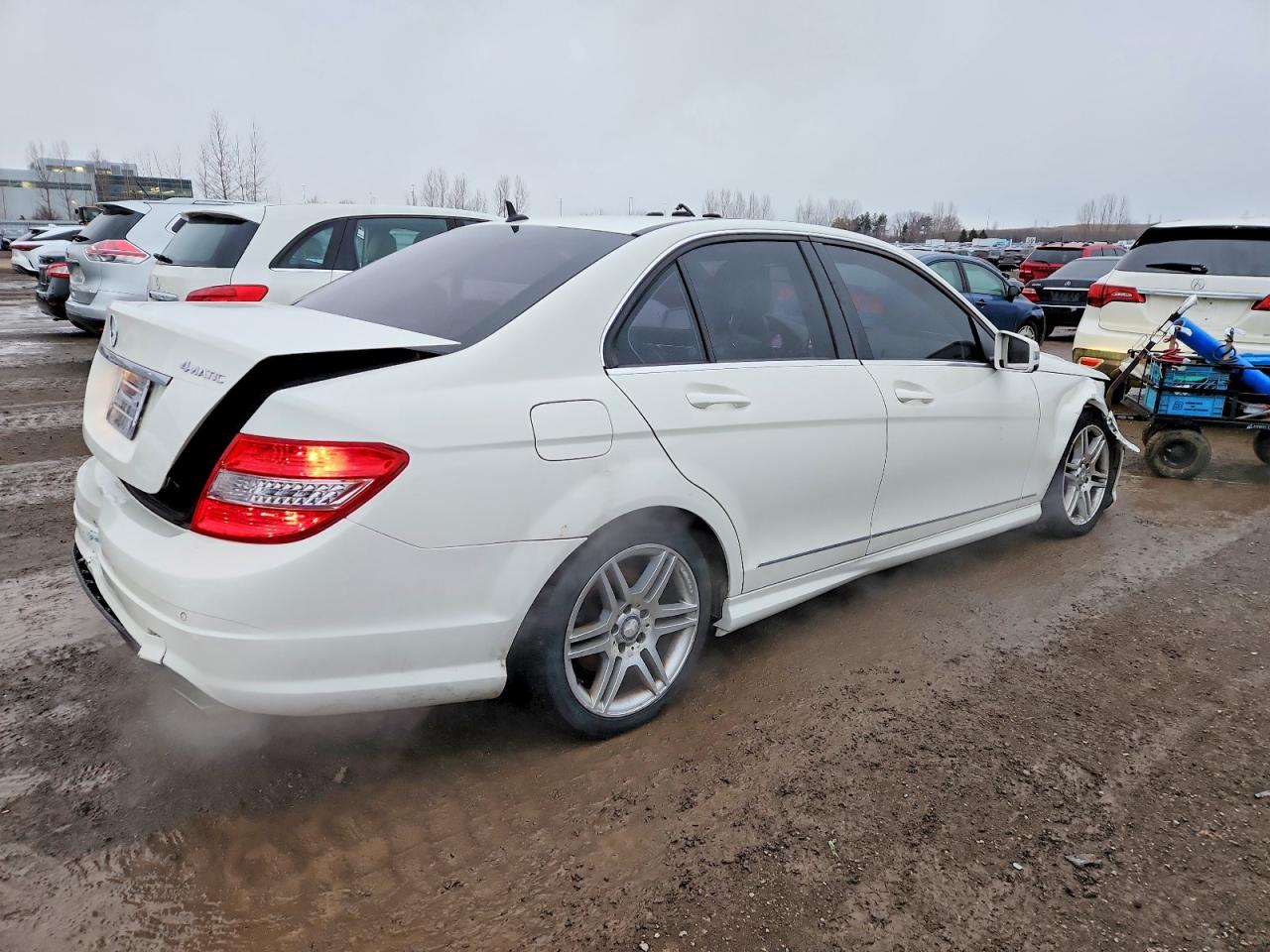 2011 MERCEDES-BENZ C 300 4MATIC photo 3