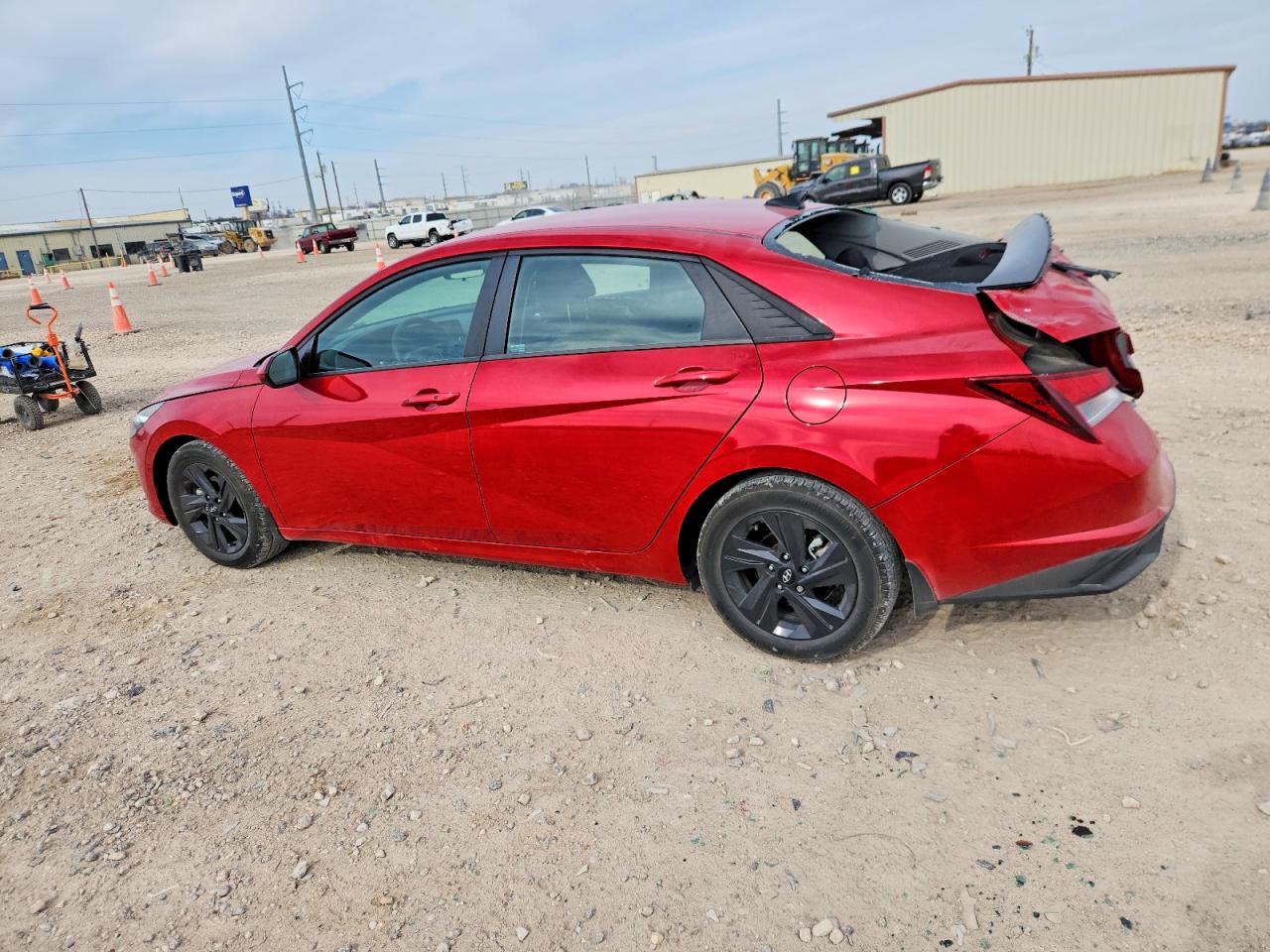 2022 HYUNDAI ELANTRA SEL photo 2