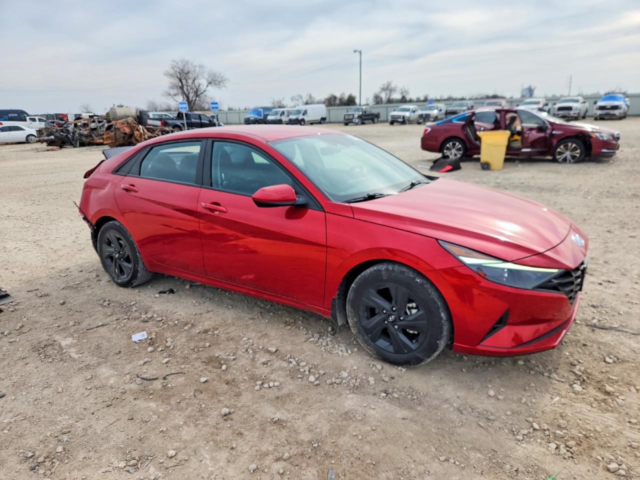 2022 HYUNDAI ELANTRA SEL photo 4
