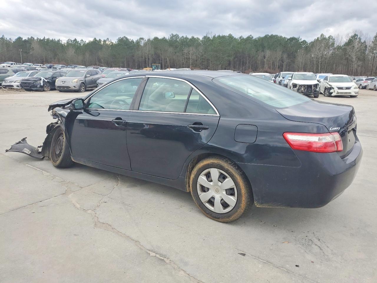 2009 TOYOTA CAMRY BASE photo 3