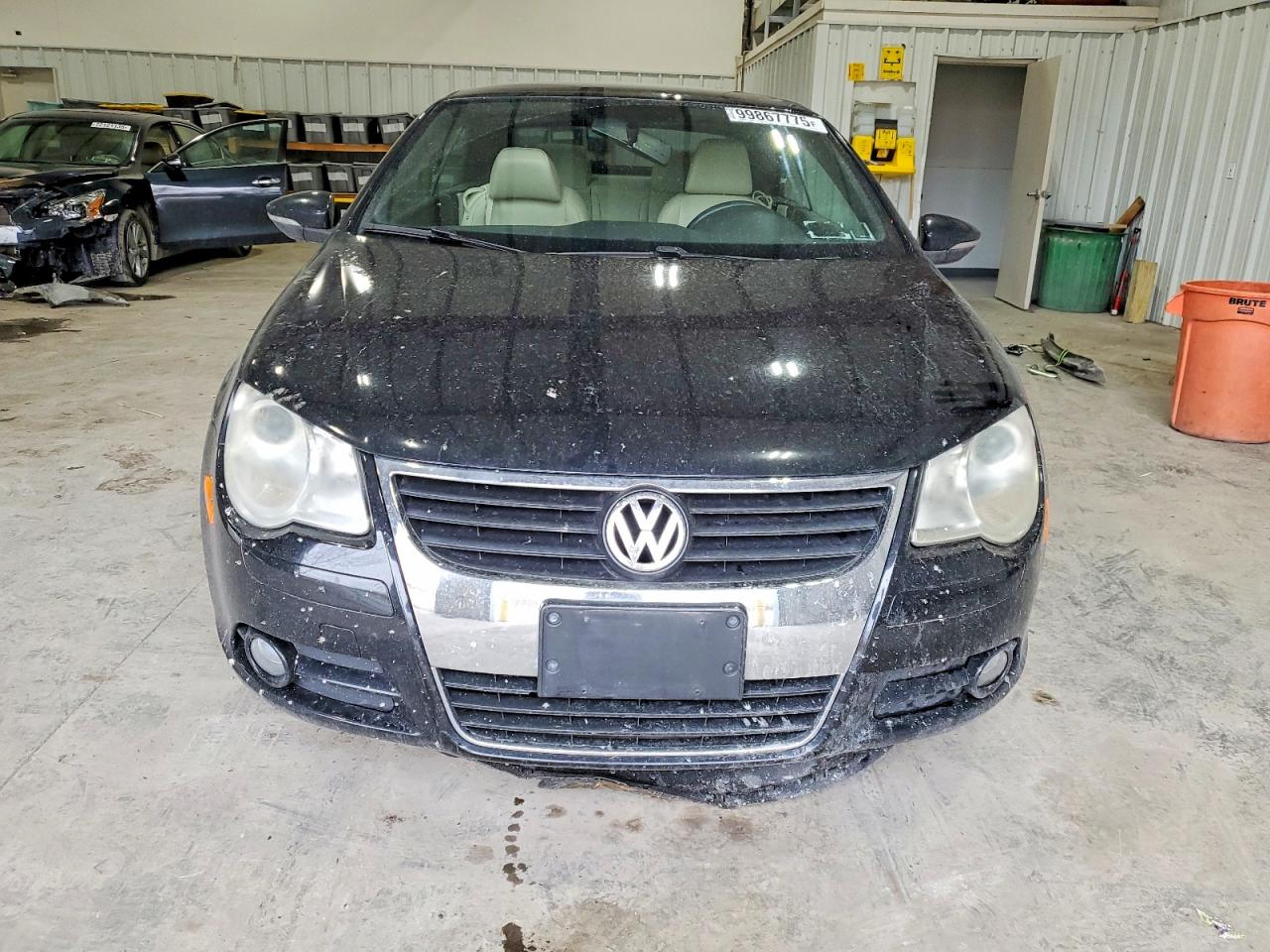 2011 VOLKSWAGEN EOS KOMFORT photo 5