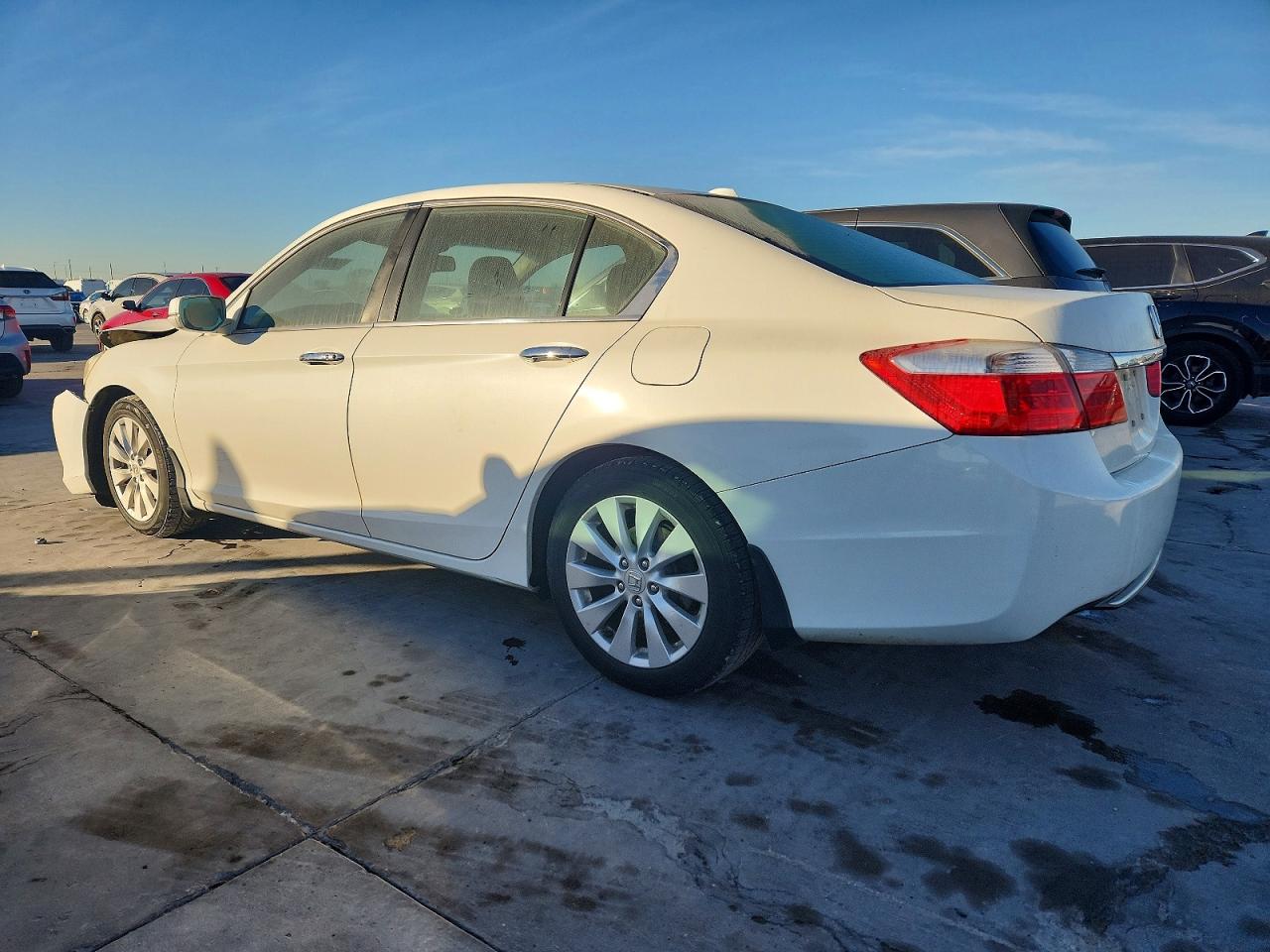 2013 HONDA ACCORD photo 2