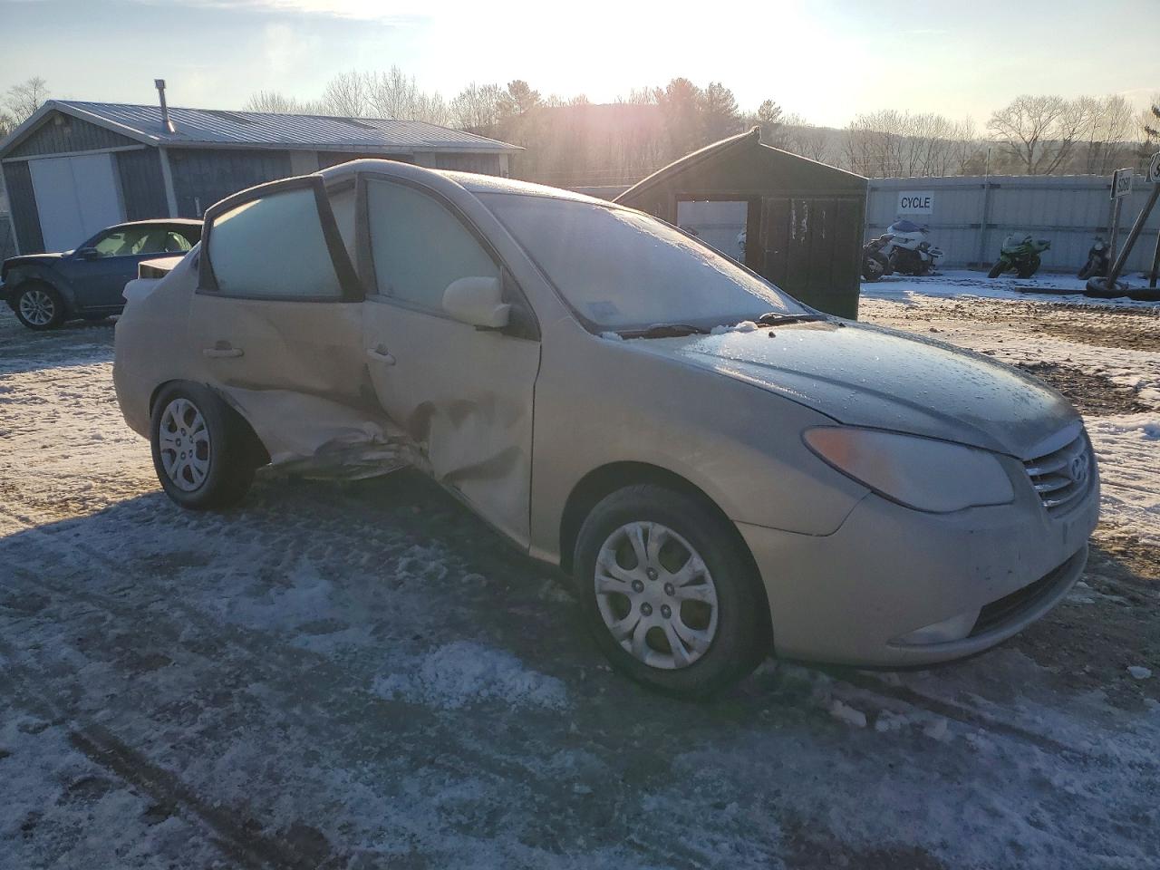 2010 HYUNDAI ELANTRA BLUE photo 4