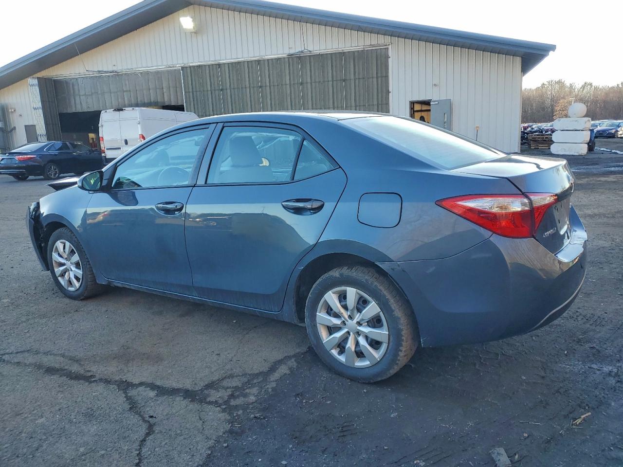 2014 TOYOTA COROLLA L photo 2