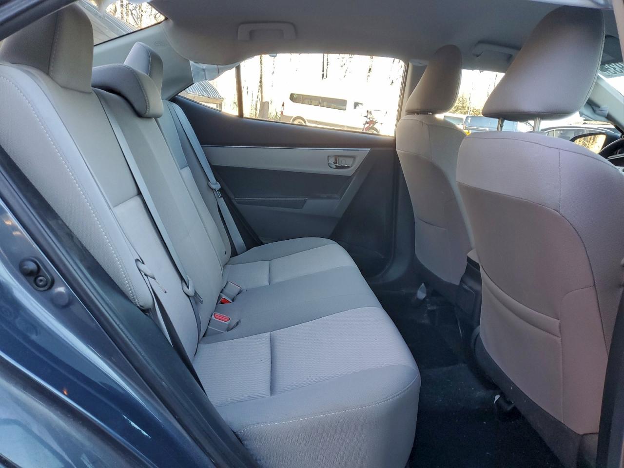 2014 TOYOTA COROLLA L photo 10