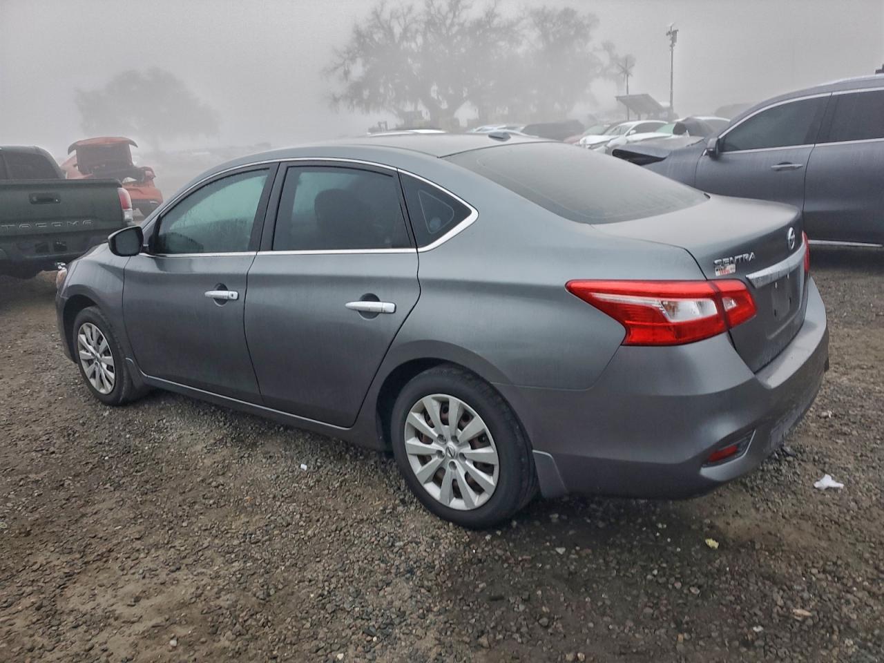 2016 NISSAN SENTRA S photo 3