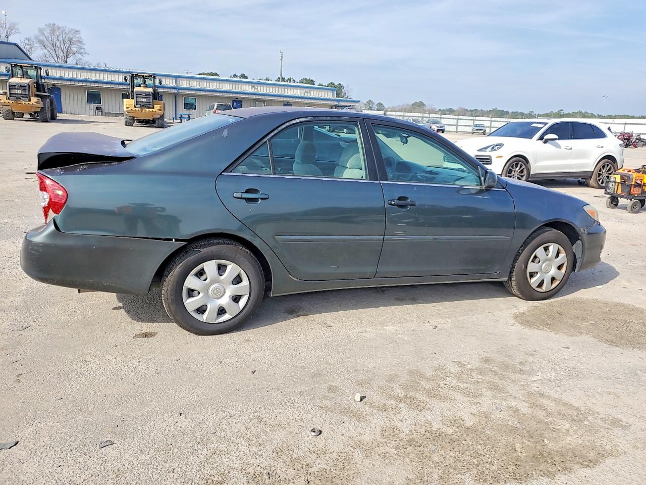 2003 TOYOTA CAMRY LE photo 5