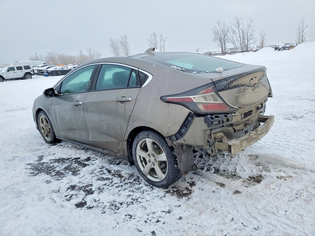 2017 CHEVROLET VOLT LT photo 2