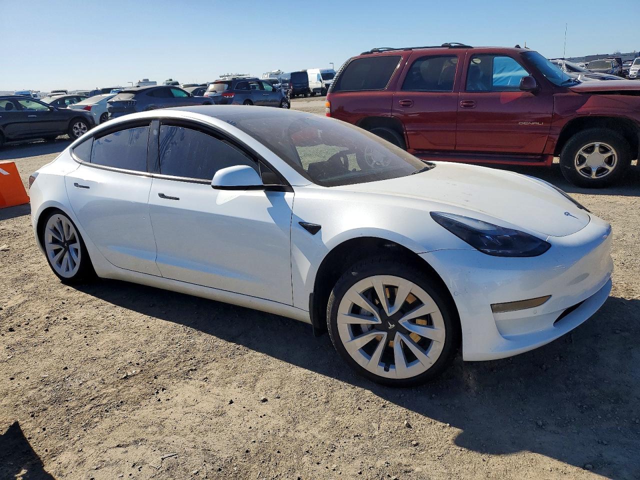 2022 TESLA MODEL 3 photo 4