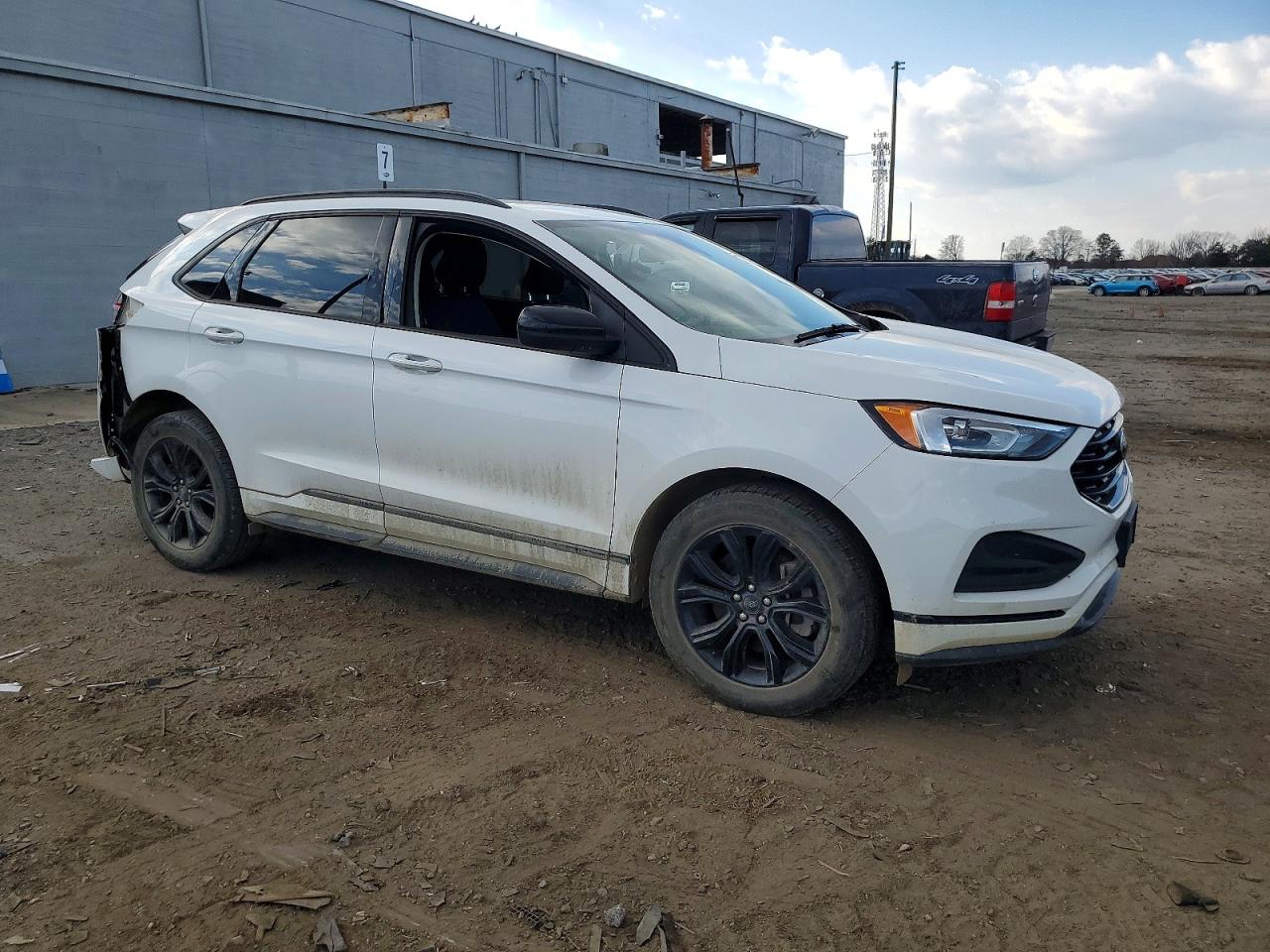 2024 FORD EDGE SE photo 4