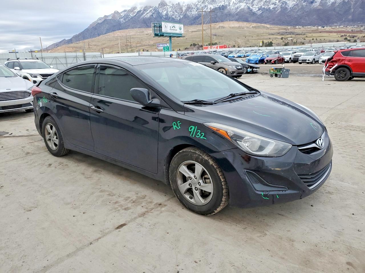 2014 HYUNDAI ELANTRA SE photo 4