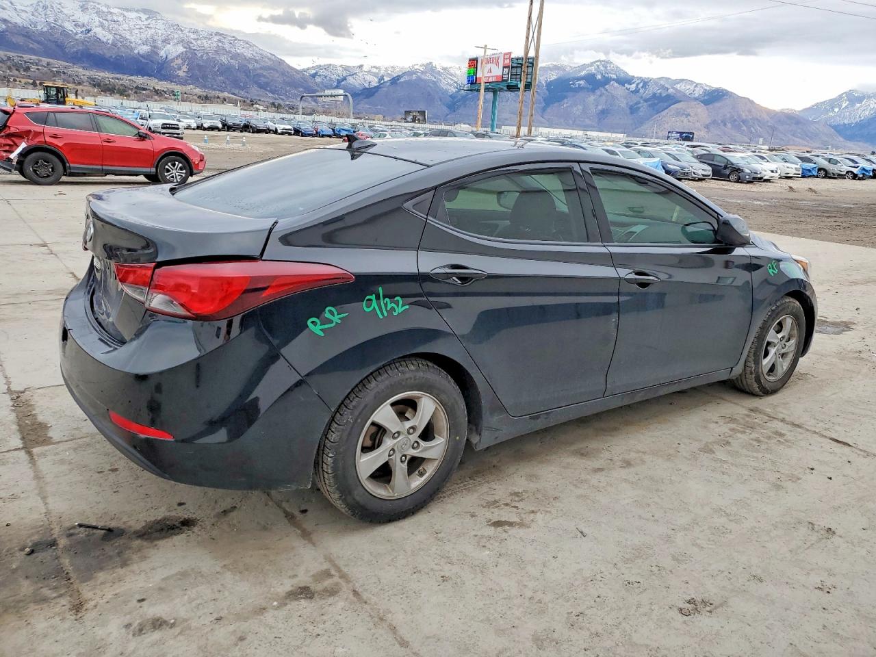 2014 HYUNDAI ELANTRA SE photo 3